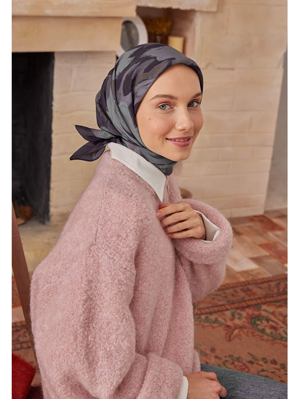 Noa Desen Pamuk İpek Eşarp Lacivert-1