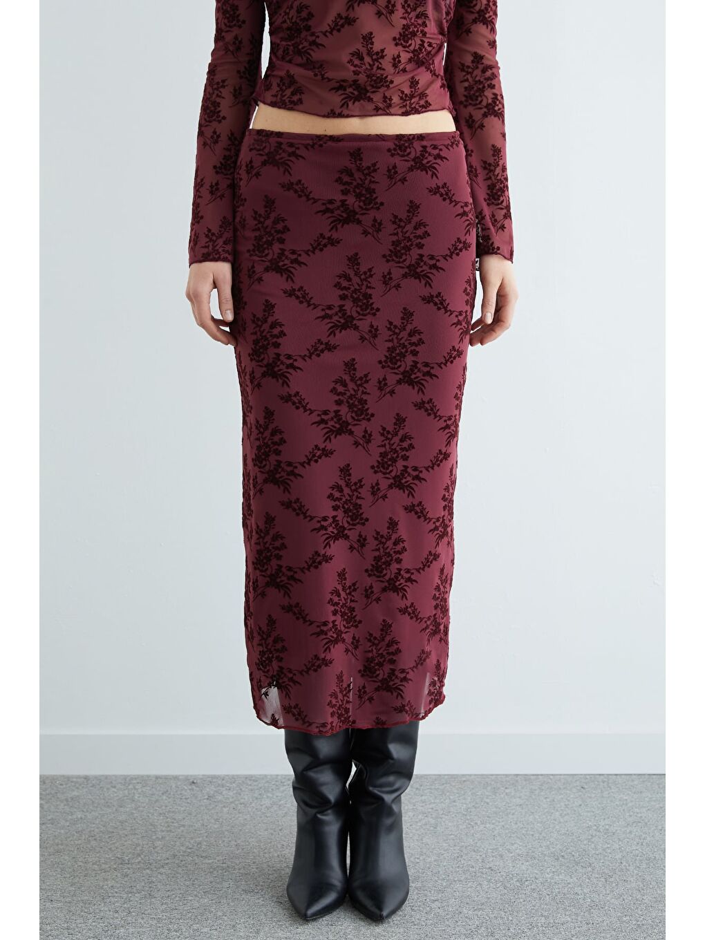 Bordo Beli Lastikli Çiçek Kabartmalı Astarlı Tül Etek-3