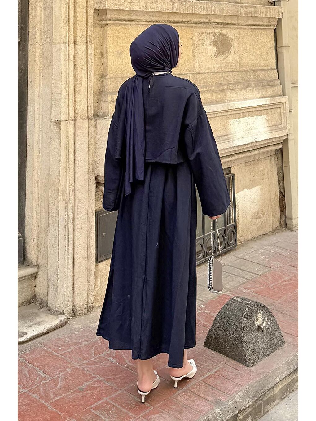Etekli Tesettür Takım Lacivert-3