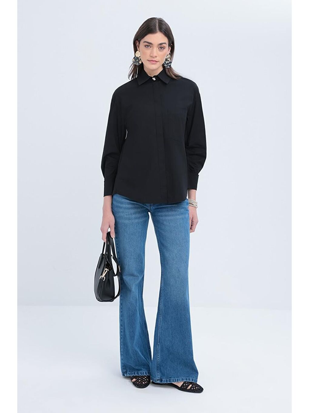 Siyah-Kolu Büzgülü Poplin Gömlek-1