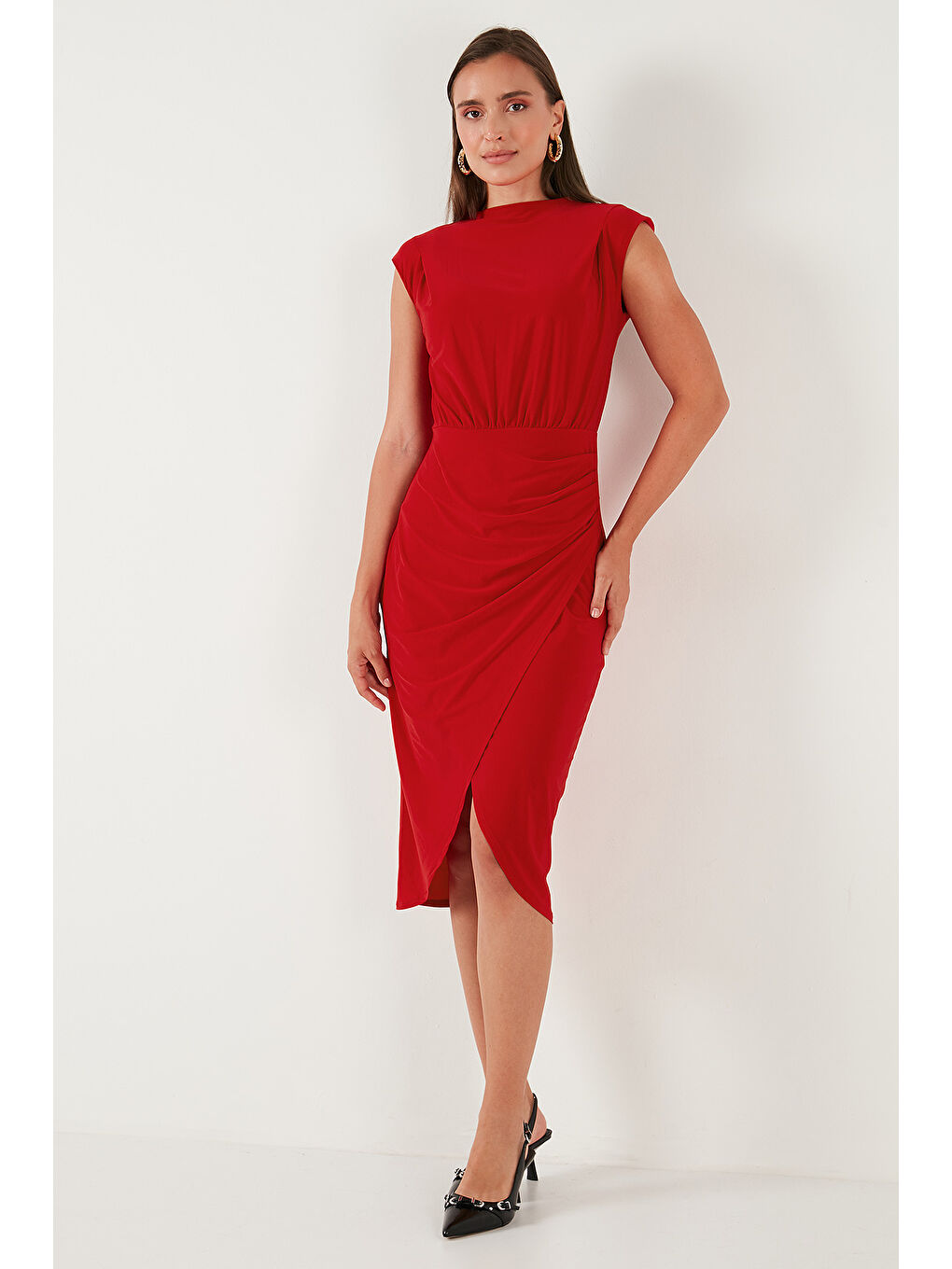 Kırmızı Drape ve Yırtmaç Detaylı Sıfır Yaka Kolsuz Midi Boy Elbise 611EL694-3