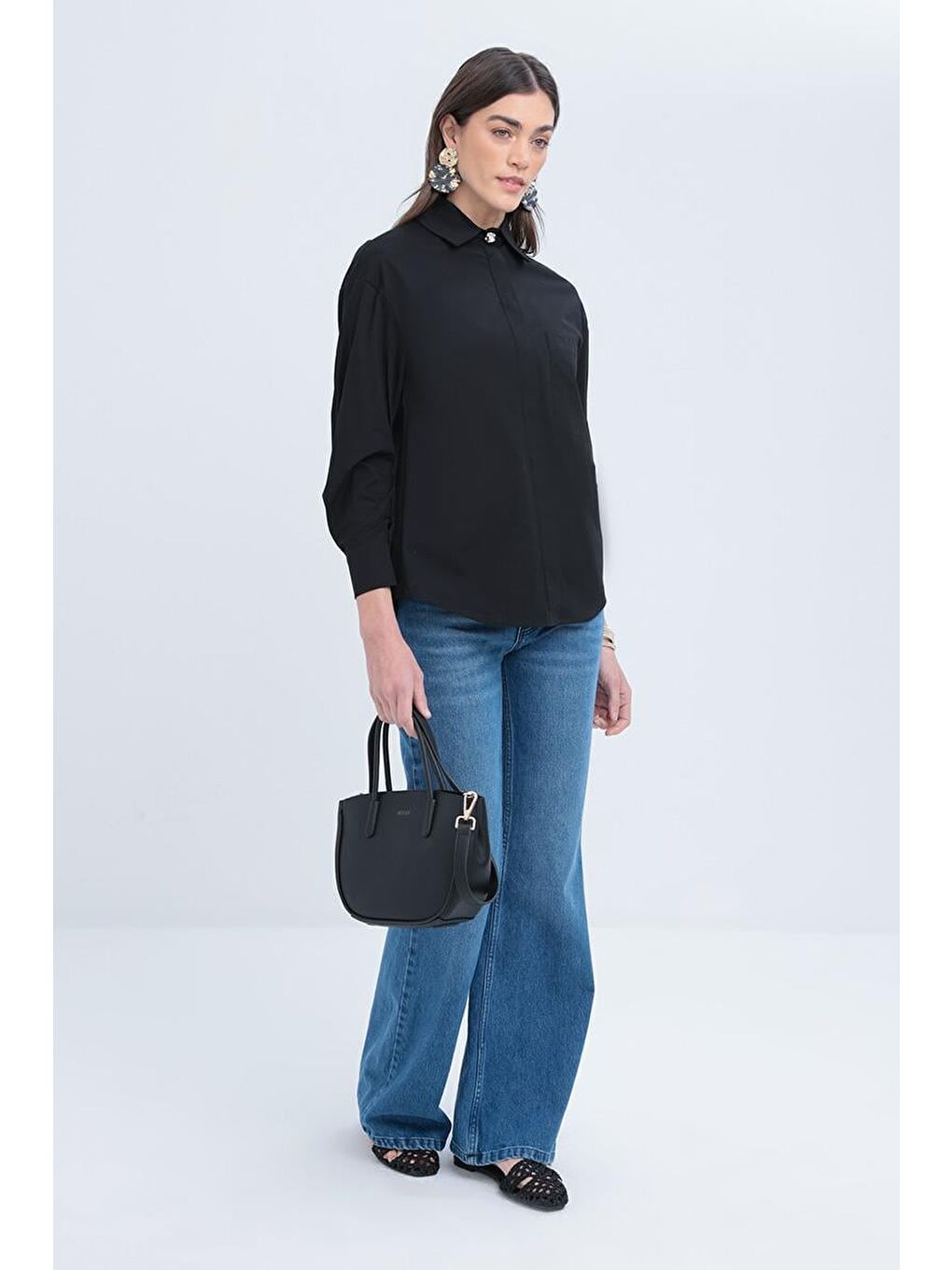 Siyah-Kolu Büzgülü Poplin Gömlek-2