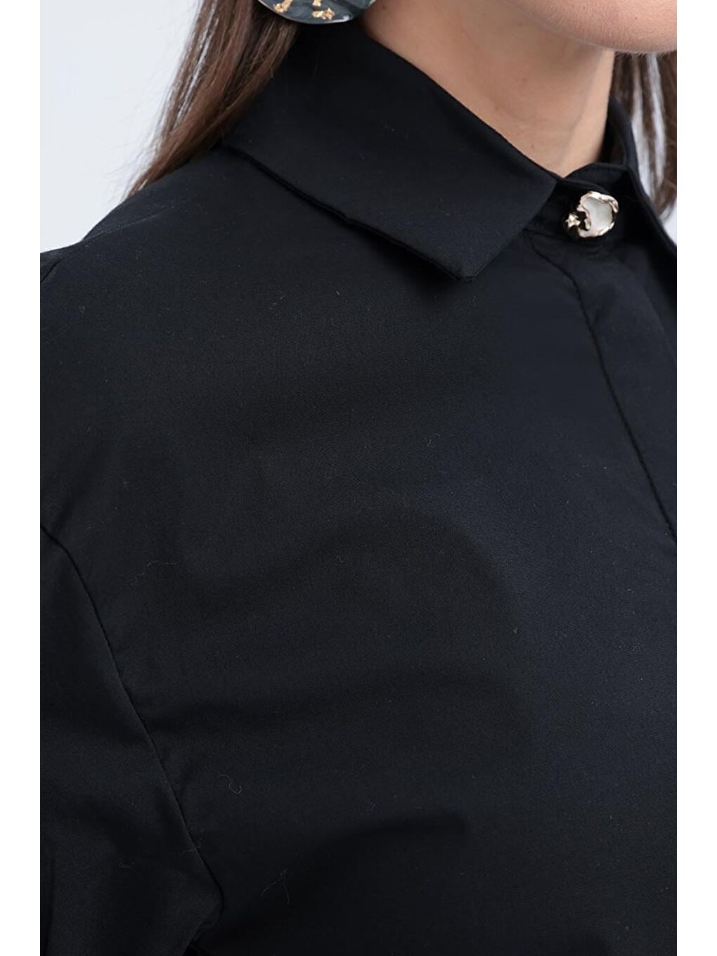 Siyah-Kolu Büzgülü Poplin Gömlek-4