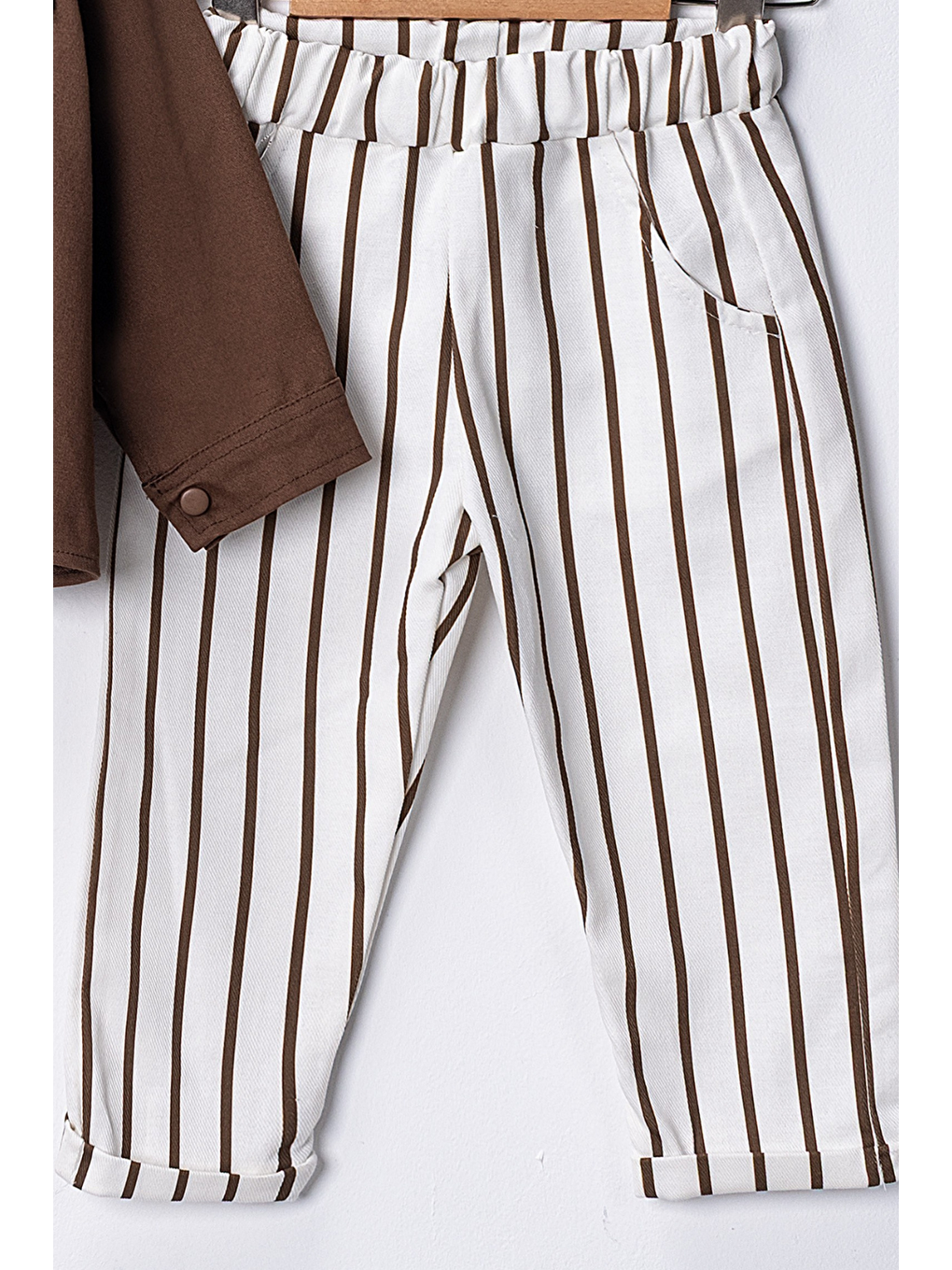 Kahverengi Erkek Çocuk Kapüşonlu Ceket-Sweatshirt-Çizgili Pantolon 3'lü Takım (2-5 Yaş)-2