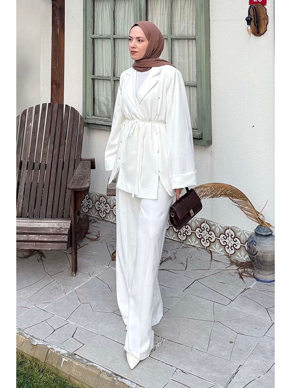 Derin Pens Detaylı Tesettür Takım Beyaz-1