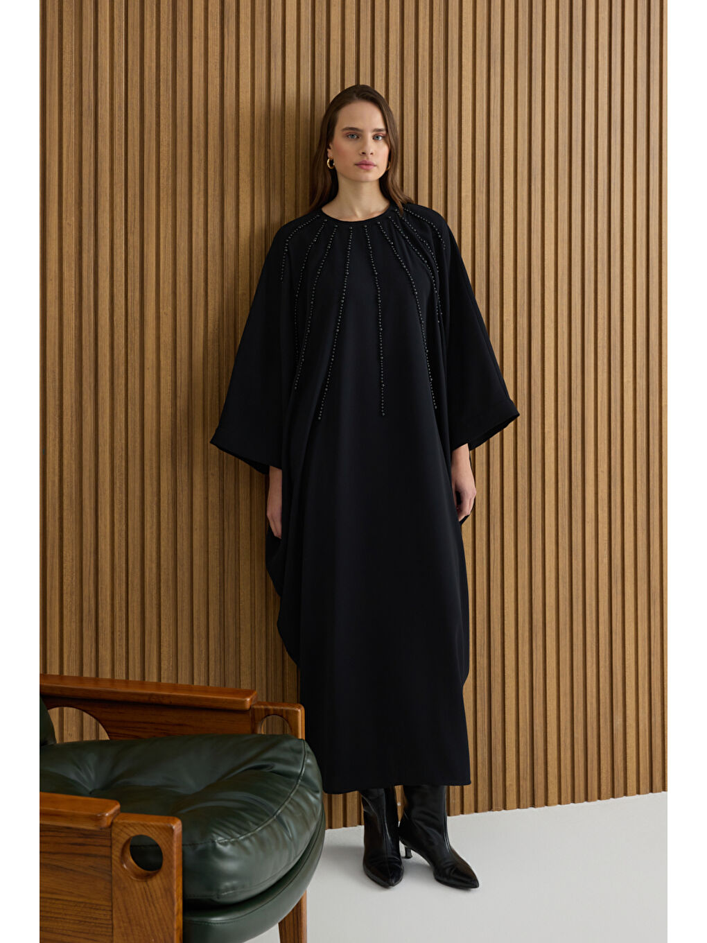 Siyah İşleme Detaylı Yarasa Kol Elbise-2