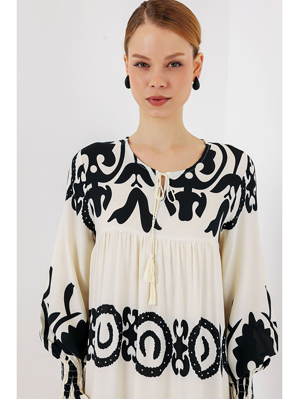 1947 Desenli Uzun Elbise - B.Beyaz-3