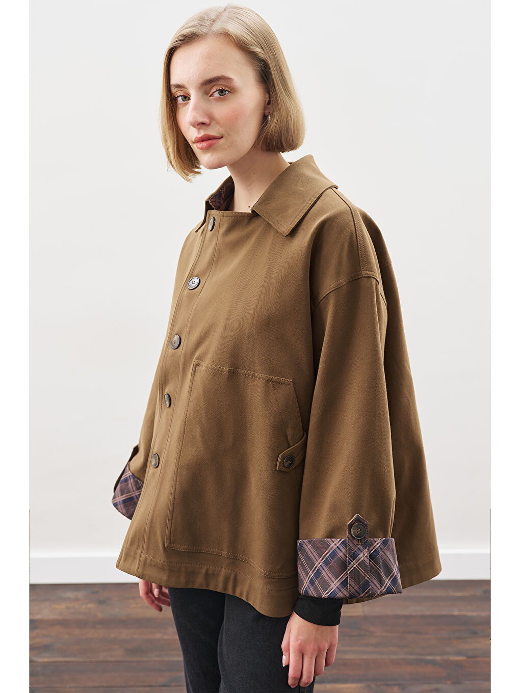 Greta Şal Detaylı Parka Ceket Haki-6