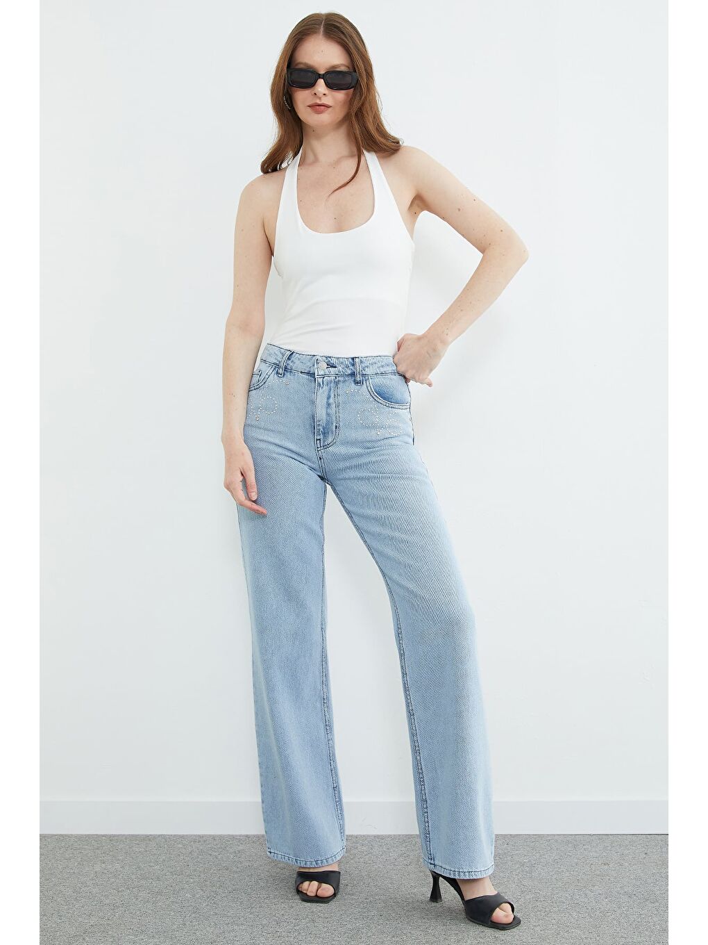 Mavi Perçin Detaylı Yüksek Bel Jean