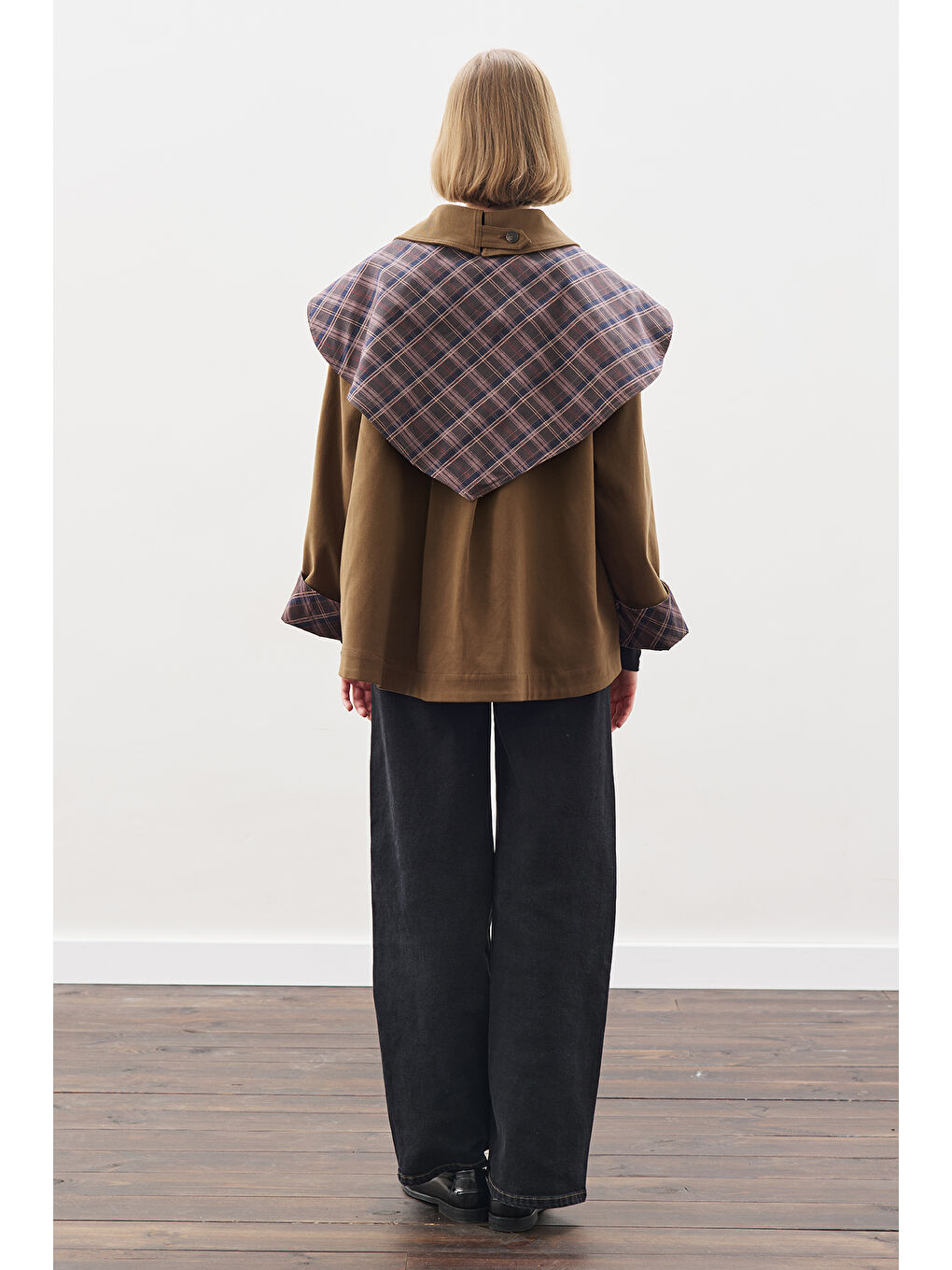 Greta Şal Detaylı Parka Ceket Haki-7