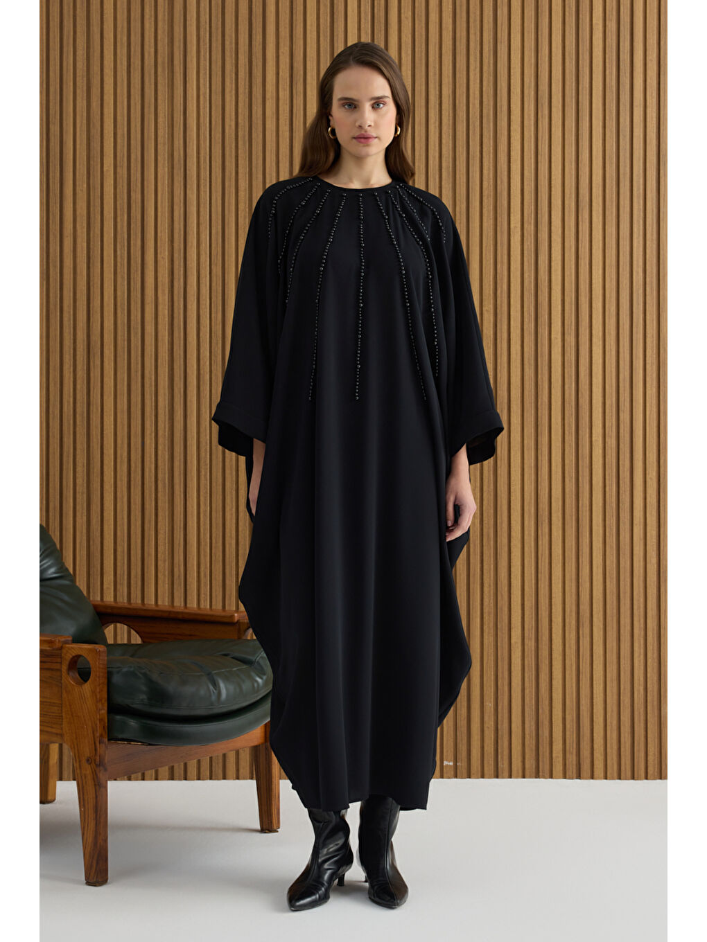 Siyah İşleme Detaylı Yarasa Kol Elbise-3