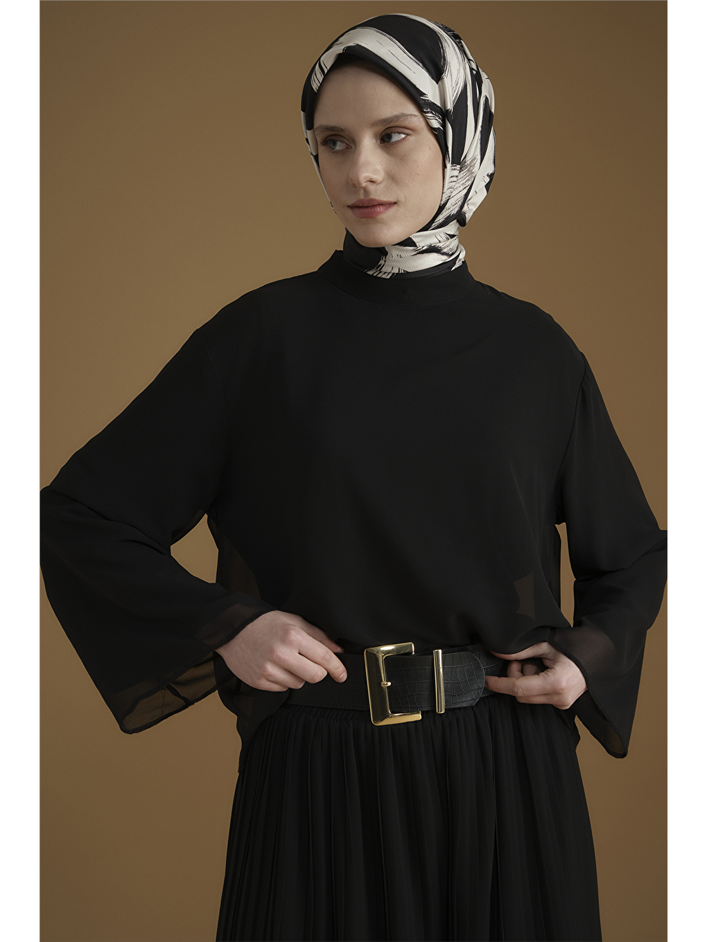 Kırışık Efektli Pantolonlu Takım Siyah-3