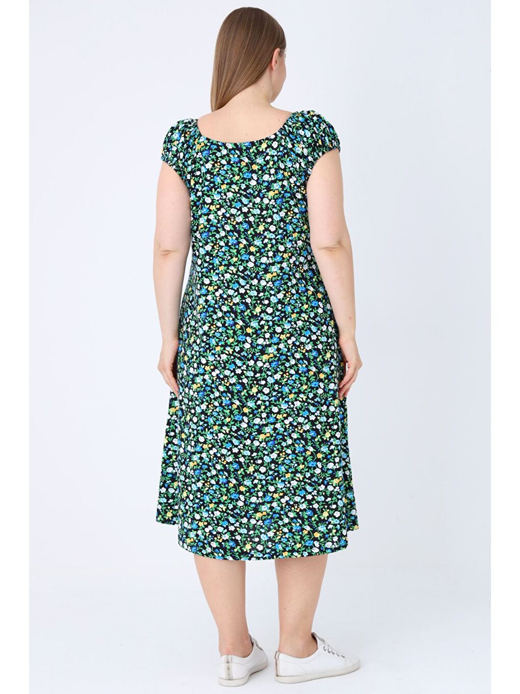 Siyah Çiçek Desenli Askılı Cepli Pamuklu Kadın Büyük Beden Elbise-5