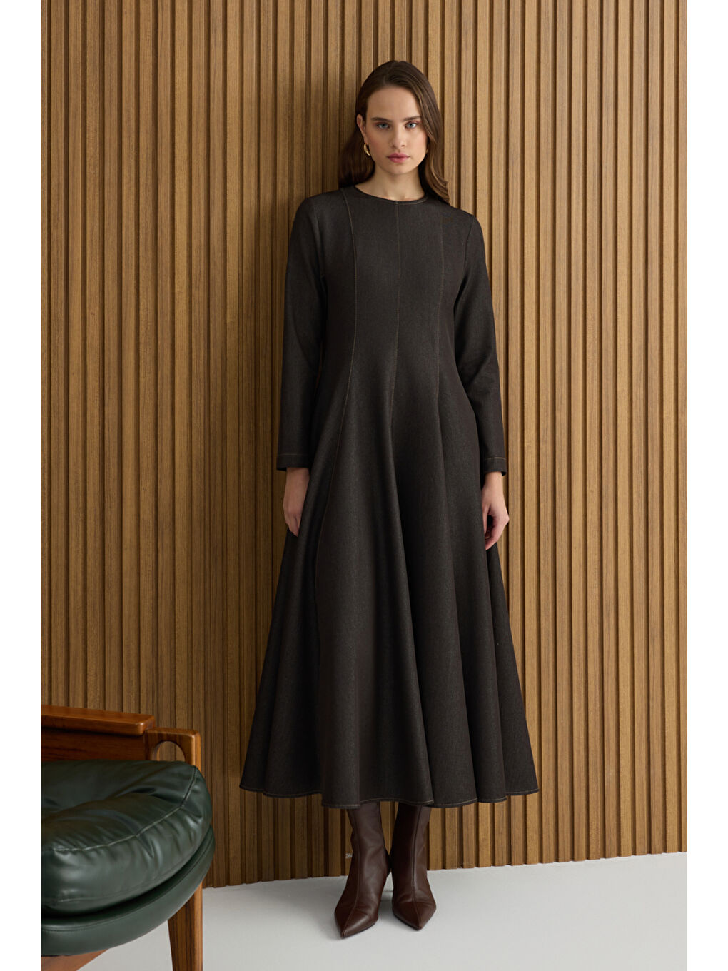 Kahverengi Denim Görünümlü Elbise-1