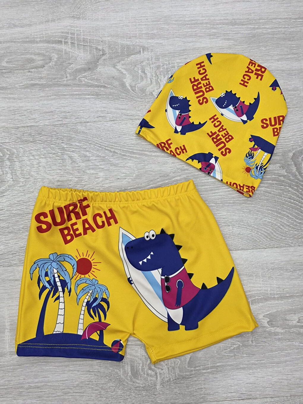 Sarı Erkek Çocuk Boneli ve Şortlu Mayo Takımı 12256