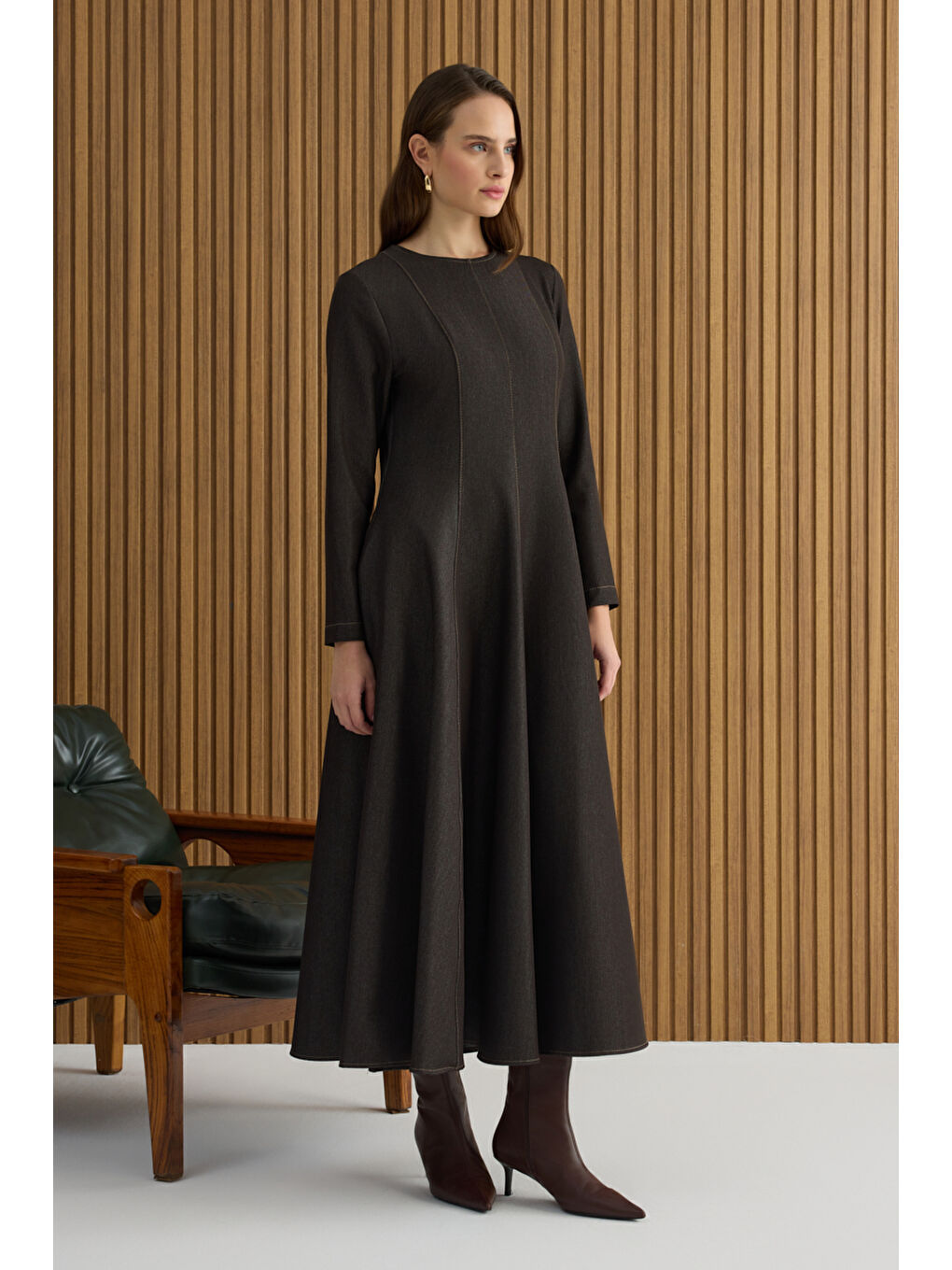 Kahverengi Denim Görünümlü Elbise-3