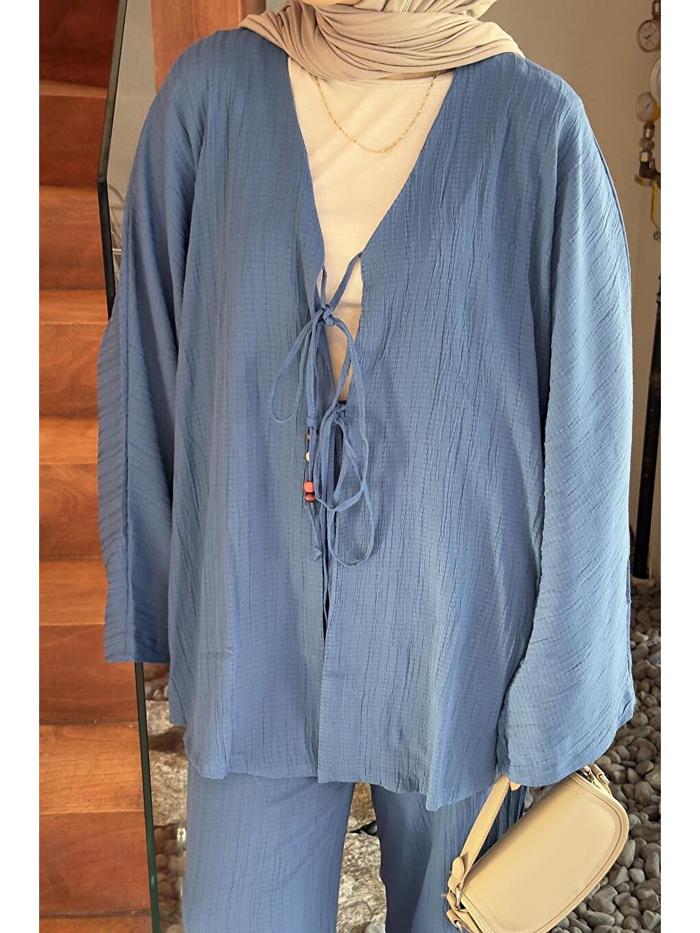 Önü Bağcıklı Bluz-Pantolonlu İkili Tesettür Takım Mavi-2