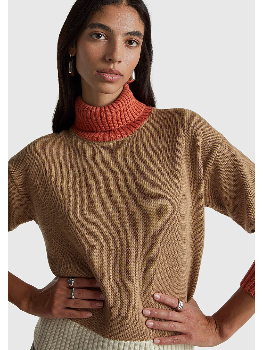 Kadın Açık Kahverengi Akrilik ve Yün Karışımlı Çok Renkli Balıkçı Yaka Kazak-5