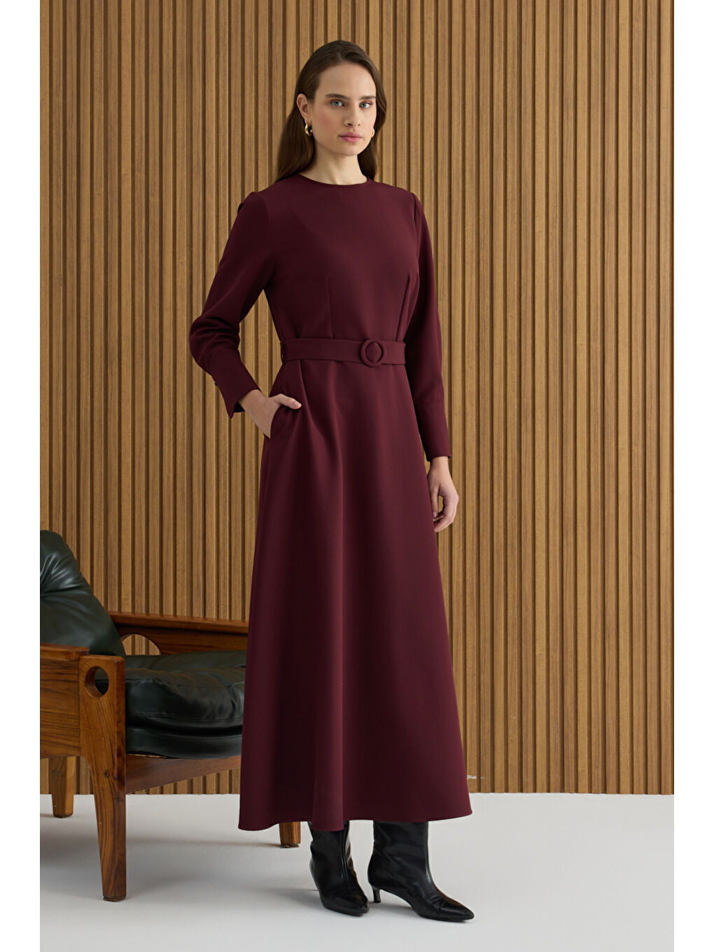 Bordo Kemerli Evaze Elbise-3