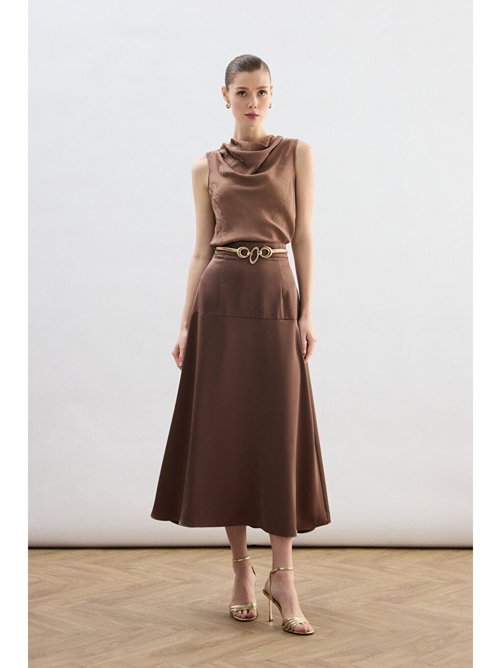 Kahverengi Yüksek Bel Saten Etek - Kahve-1