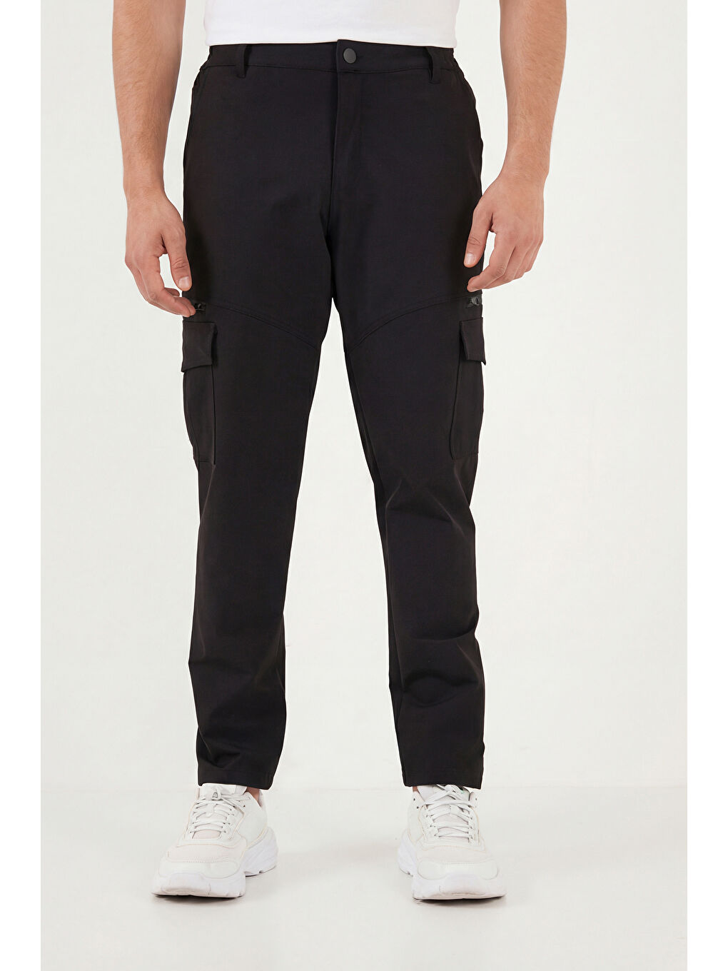 Siyah Regular Fit Normal Bel Cep Detaylı Pantolon 693150-2