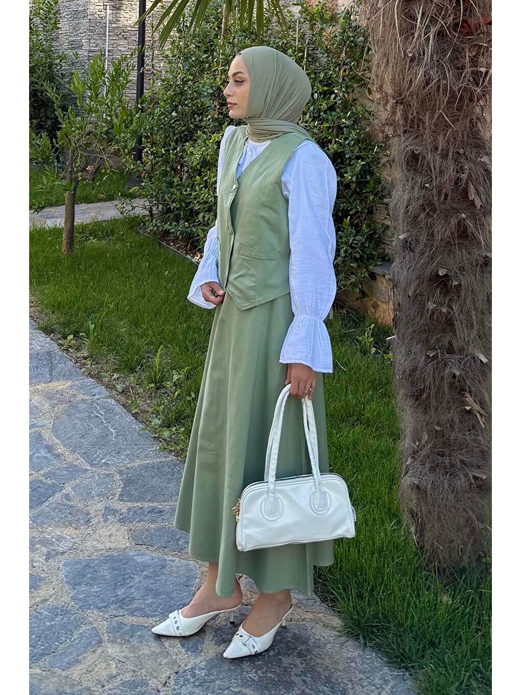 Gabardin Yelek-Etek İkili Tesettür Takım Çağla Yeşili-1