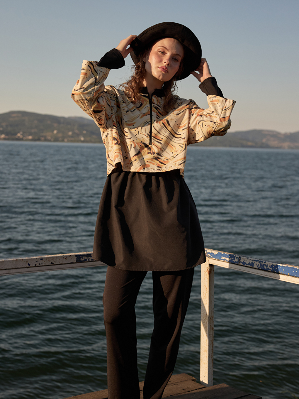 Bej Kadın Tesettür Karamel Fırça Baskılı Tam Kapalı 3 Parça Mayo Takım-1