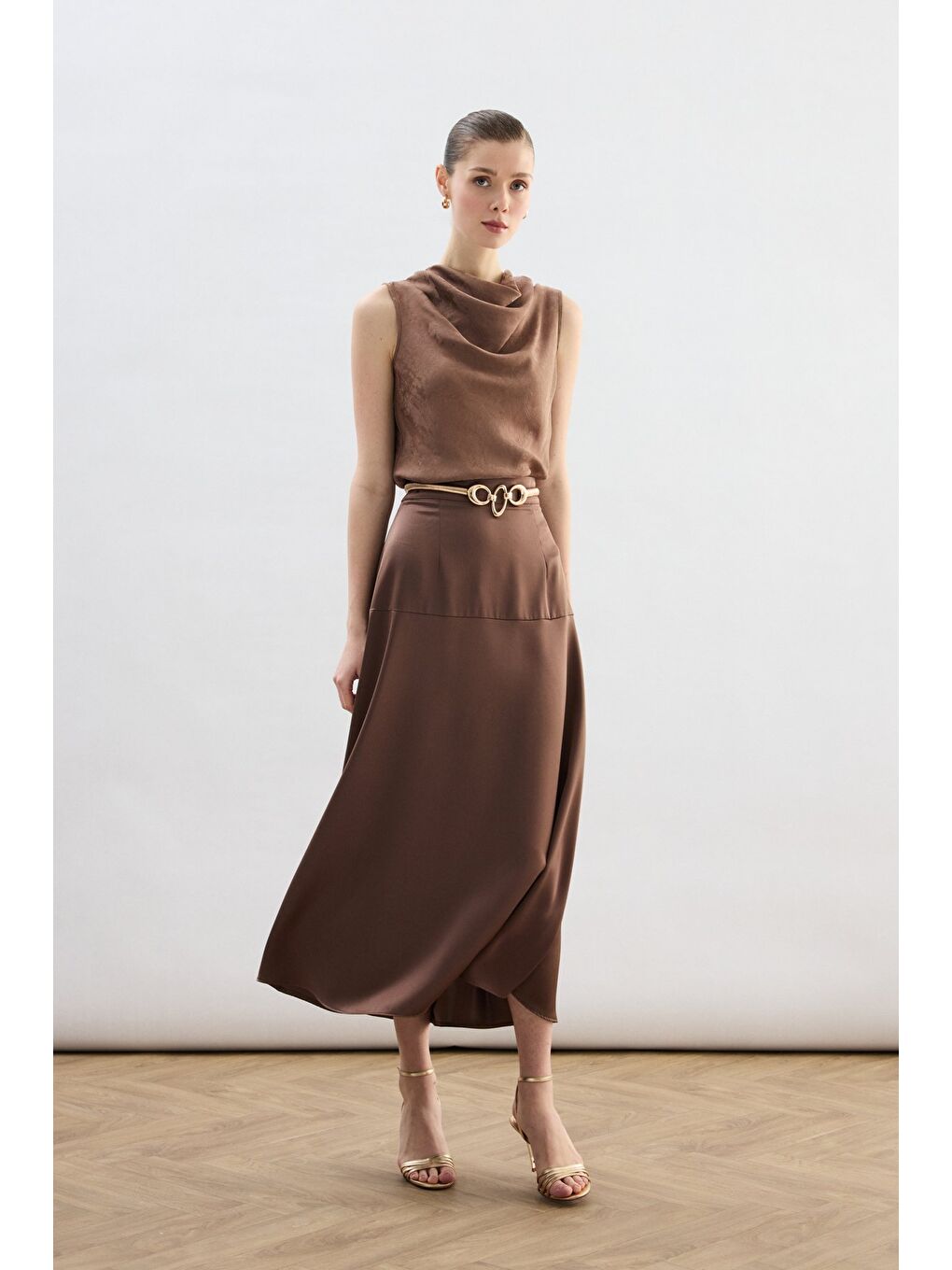 Kahverengi Yüksek Bel Saten Etek - Kahve-3