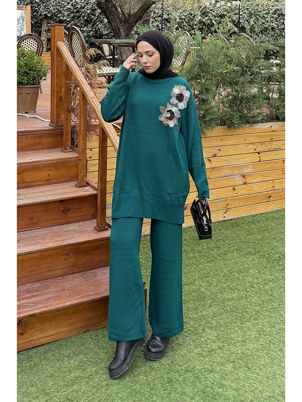 Aksesuarlı Triko Takım Zümrüt Yeşili