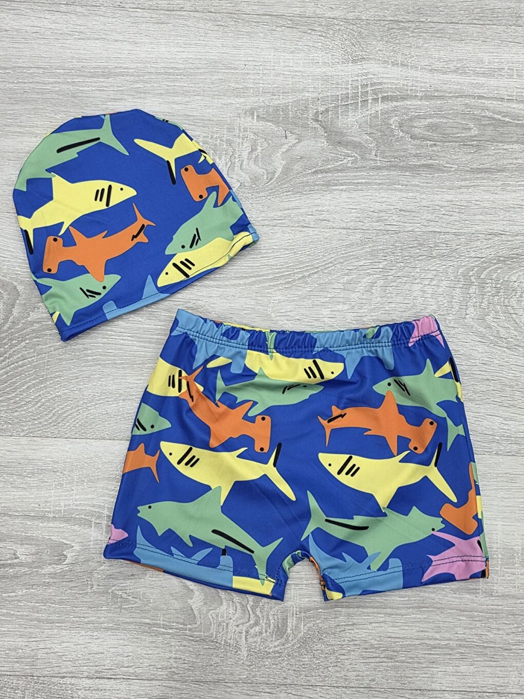 Karışık Erkek Çocuk Boneli ve Şortlu Mayo Takımı 12256-1