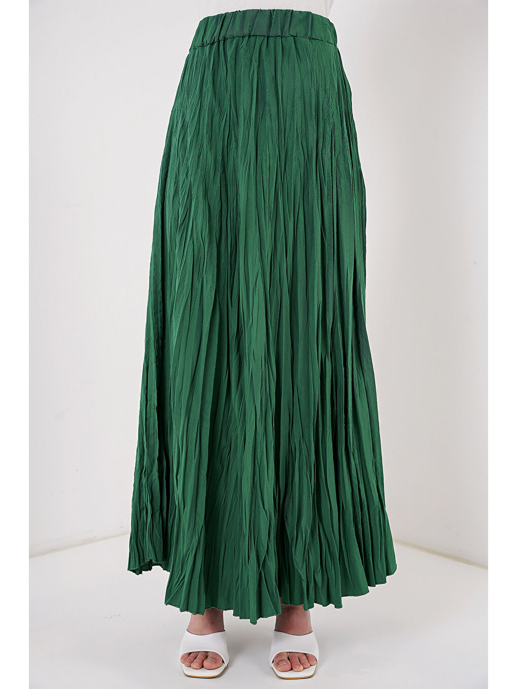 Kadın Uzun Kırışık Etek 8042 - Zümrüt Yeşili-1