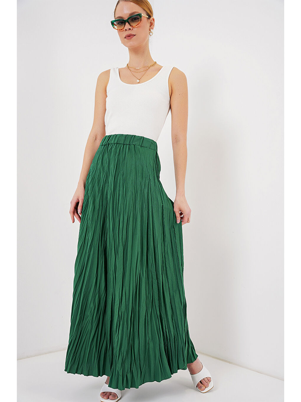 Kadın Uzun Kırışık Etek 8042 - Zümrüt Yeşili-2