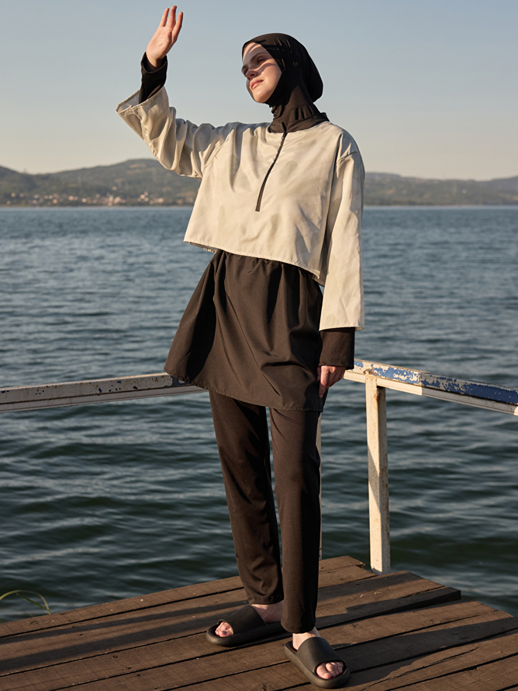 Kadın Tesettür Soluk Haki Fırça Baskılı Tam Kapalı 3 Parça Mayo Takımı-3