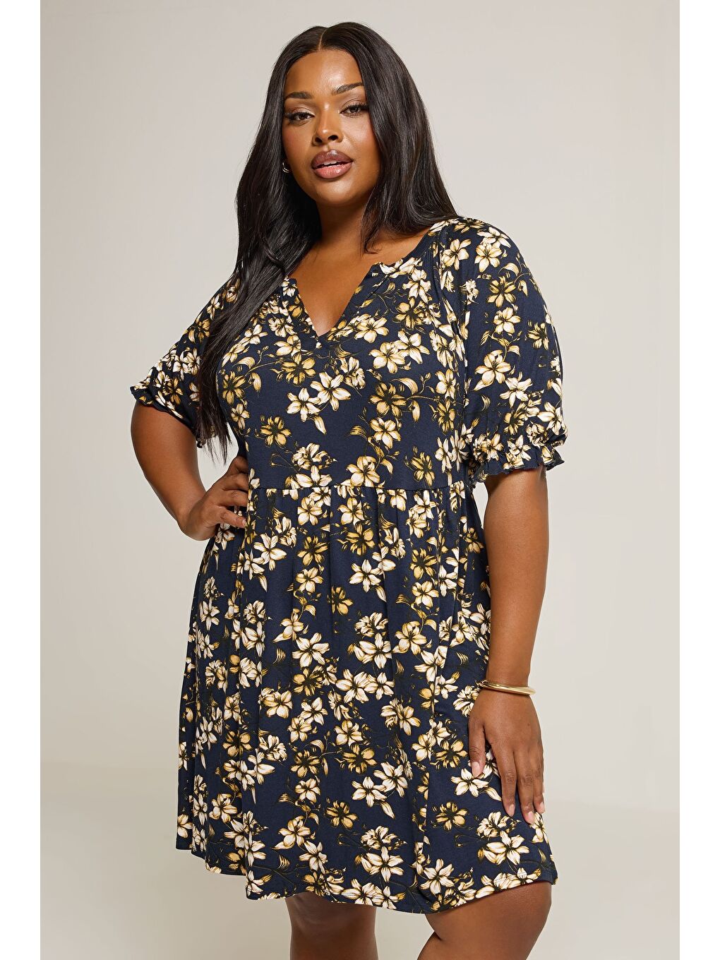 Lacivert Büyük Beden V Yaka Kısa Kollu Çiçek Desenli Mini Elbise 304076-1