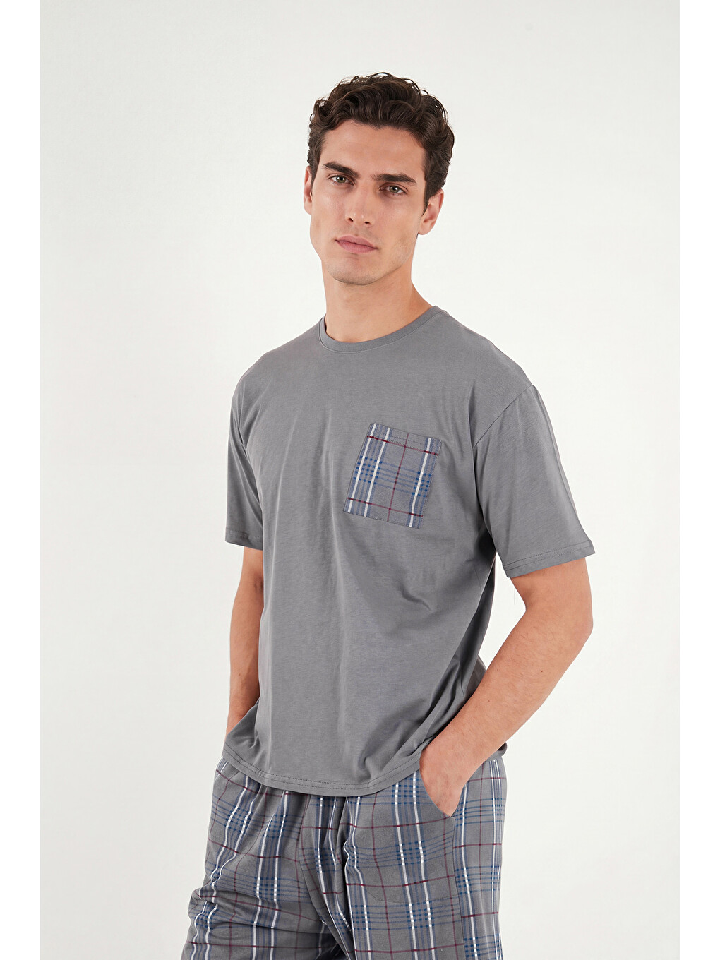 Gri Kareli Pamuklu Regular Fit Şortlu Pijama Takımı 6572021-2