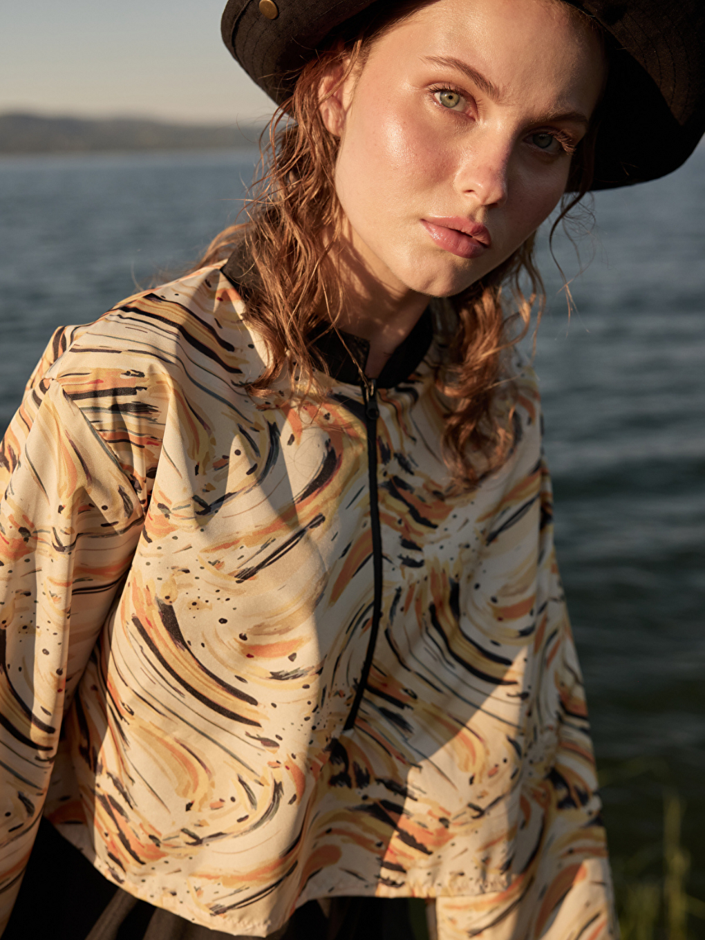 Bej Kadın Tesettür Karamel Fırça Baskılı Tam Kapalı 3 Parça Mayo Takım-4