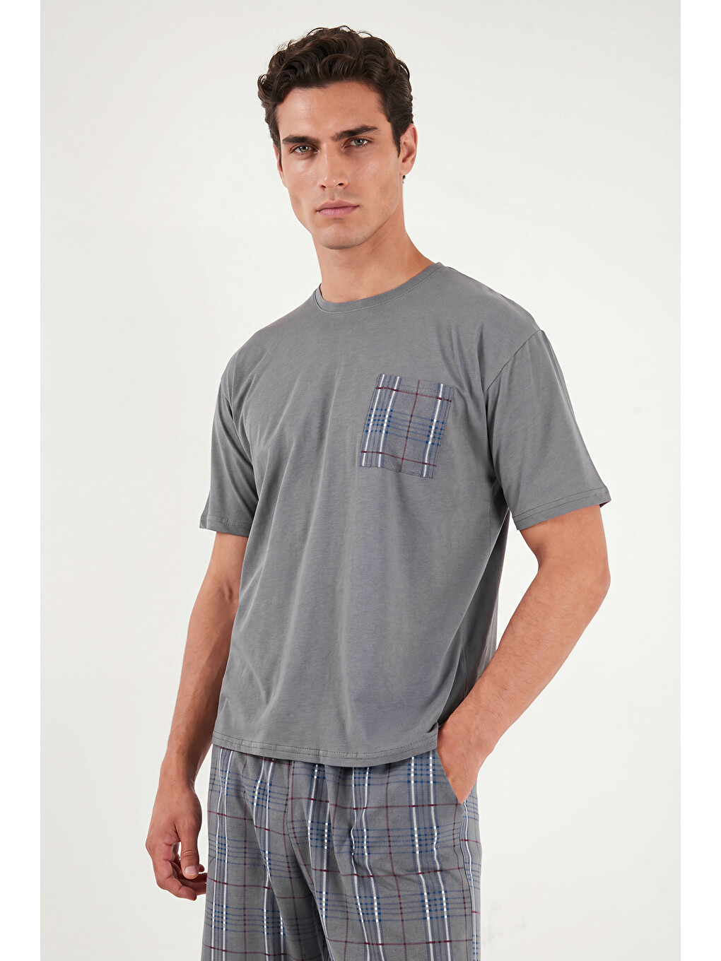 Gri Kareli Pamuklu Regular Fit Şortlu Pijama Takımı 6572021-4