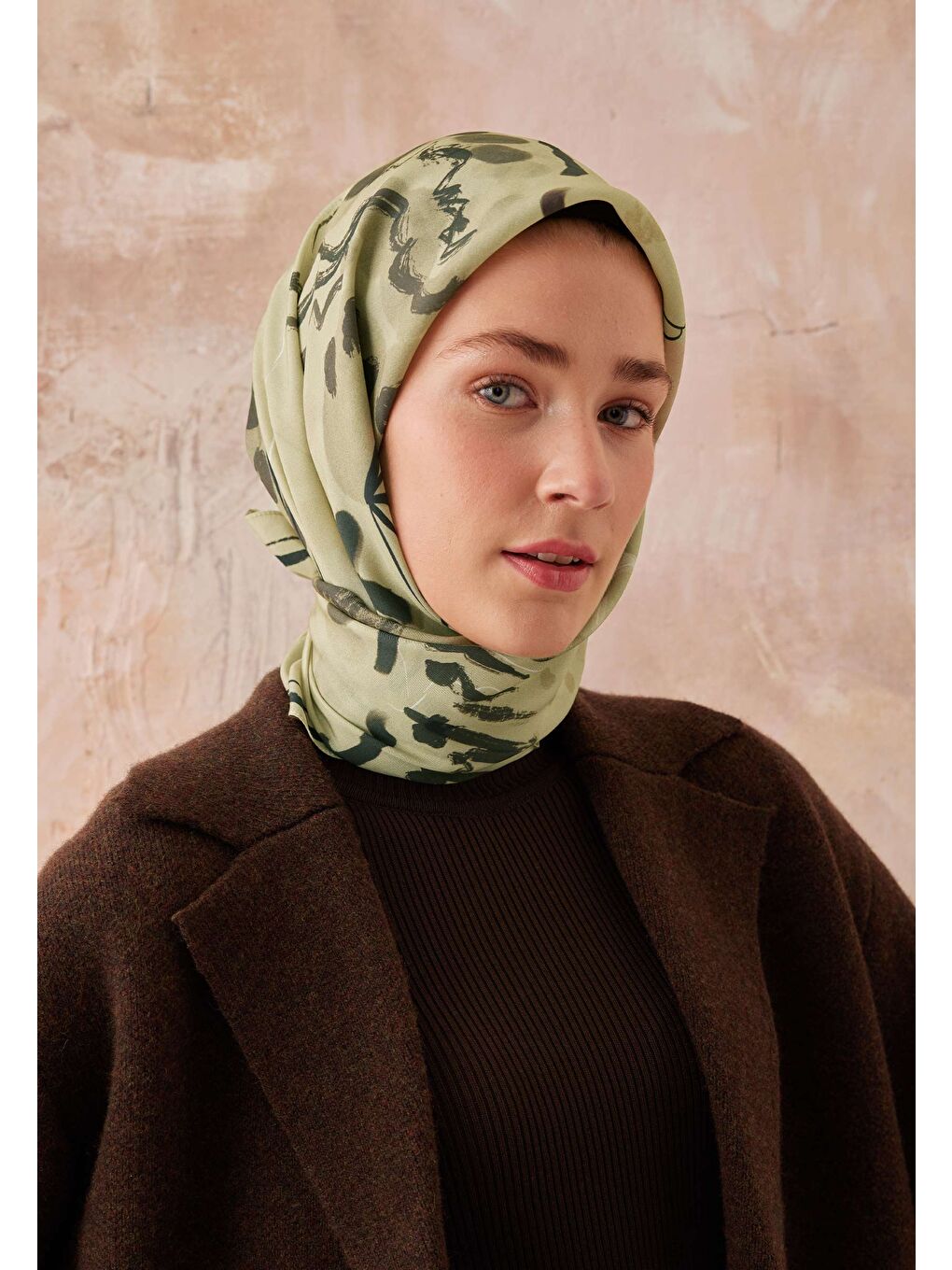 Yeşil Aura Desen Pamuk İpek Eşarp Yosun