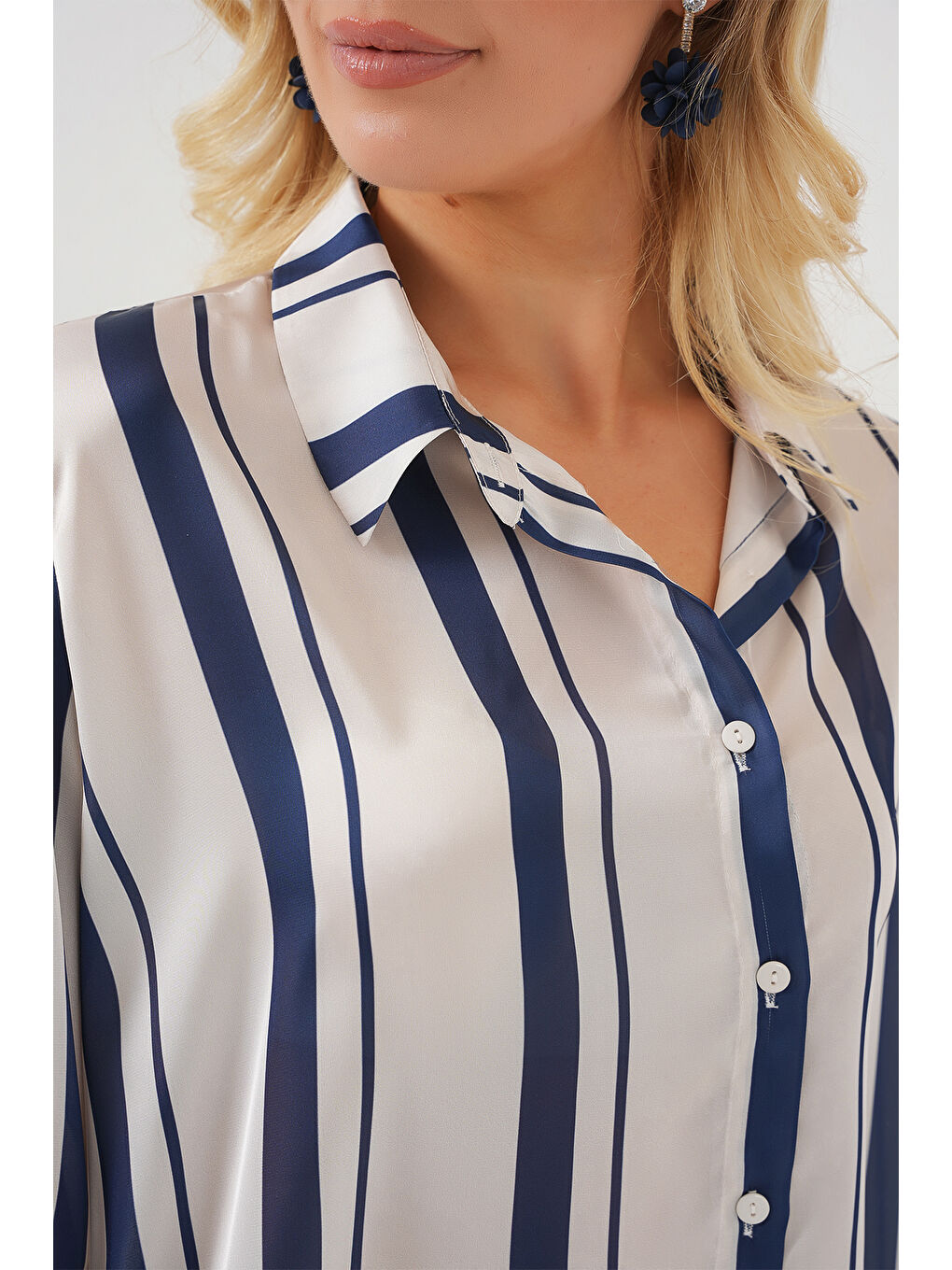 Kadın Çizgili Uzun Saten Gömlek 20291 - Lacivert-4