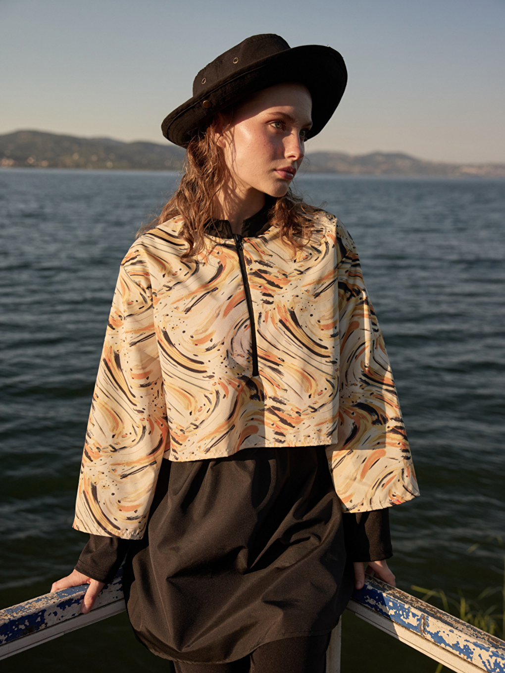 Bej Kadın Tesettür Karamel Fırça Baskılı Tam Kapalı 3 Parça Mayo Takım-5