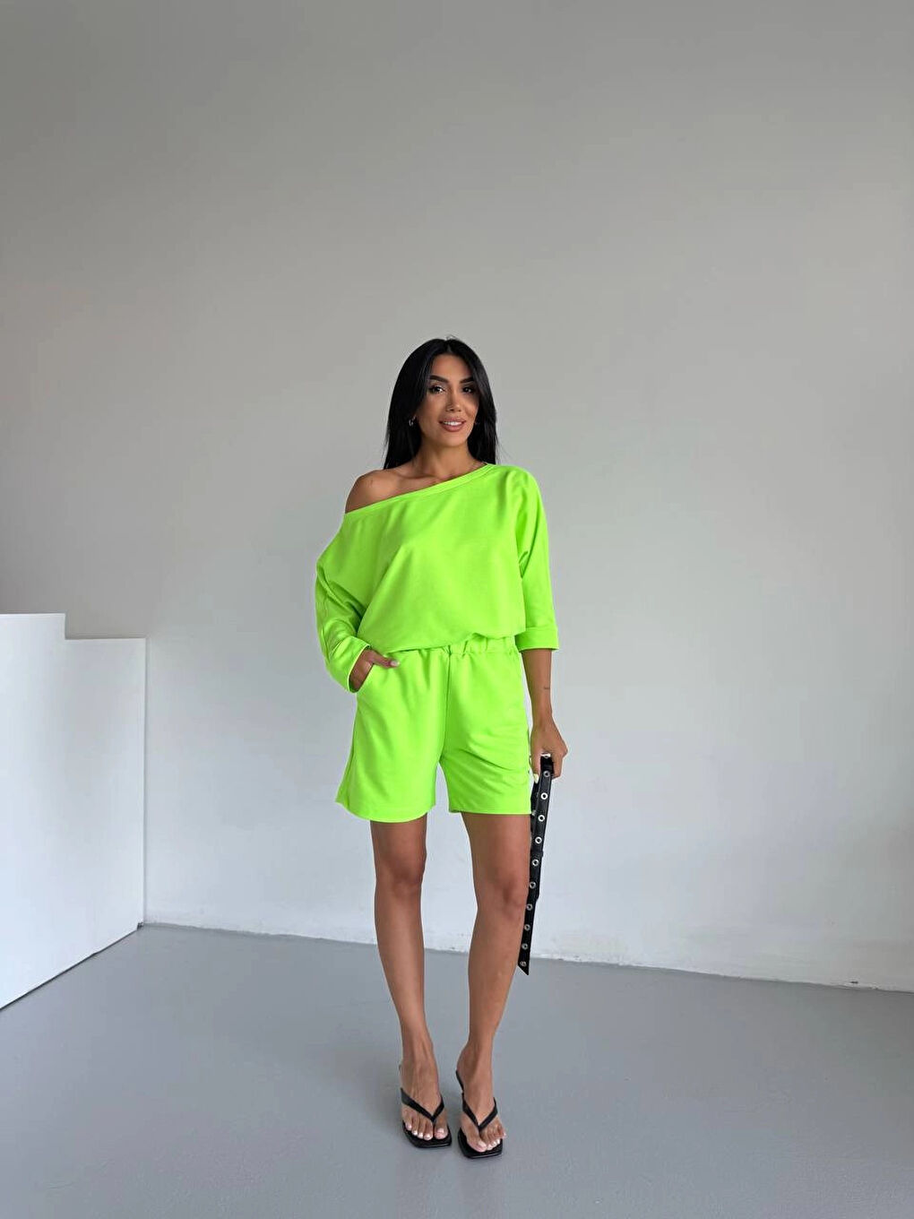 Kadın Neon Yeşil 2 İplik Kayık Yaka Bluz Şort Alt Üst Takım HZL25S-120511-1
