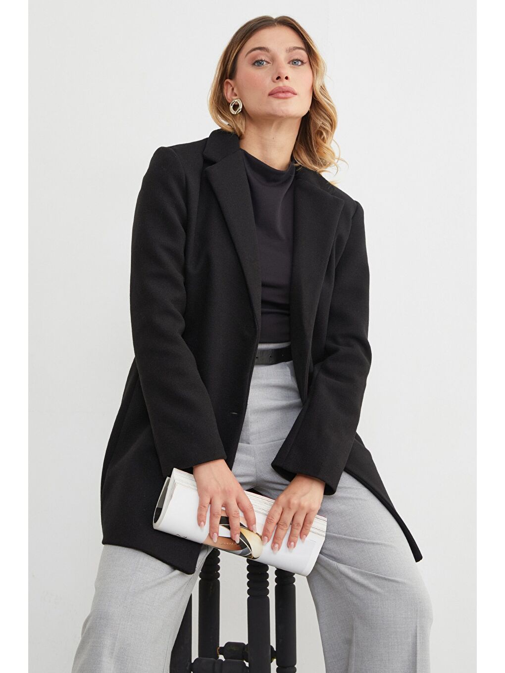 Siyah Kruvaze Yaka Cepli Kaşe Kaban-2