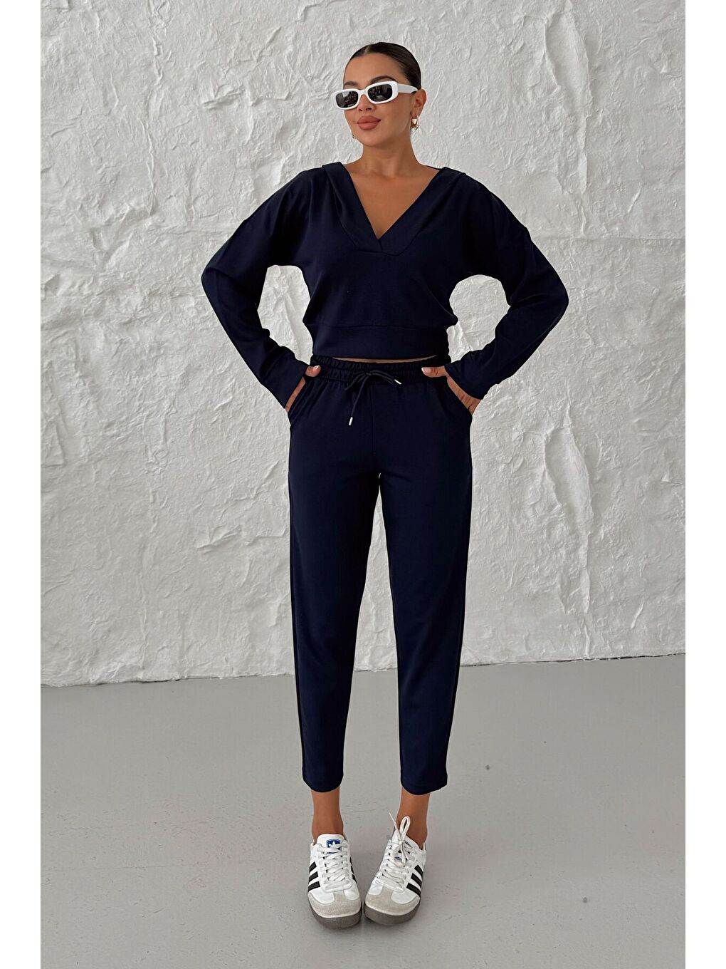 Kadın Lacivert V Yaka Kapüşonlu Crop Eşofman Modal Kumaş Alt-Üst Takım-1