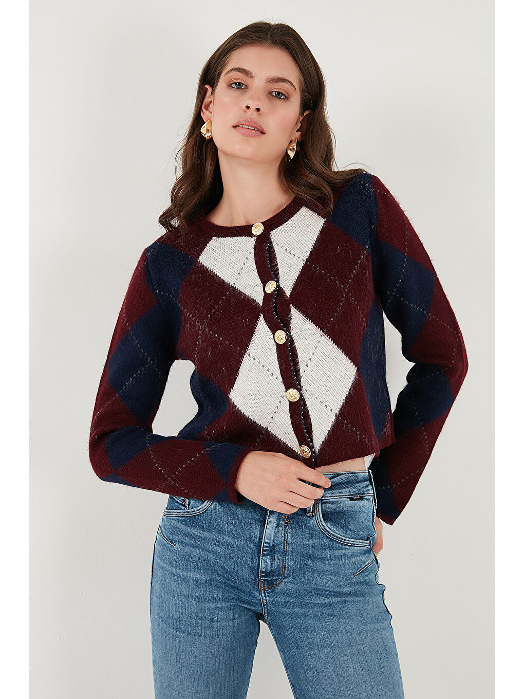 Bordo Regular Fit Bisiklet Yaka Baklava Desenli Düğmeli Crop Hırka 4615570-3