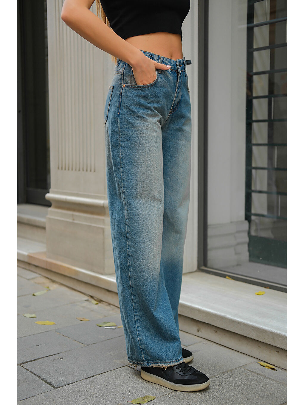 Kadın Kemer Detay Jean Pantolon Buz Mavi-1