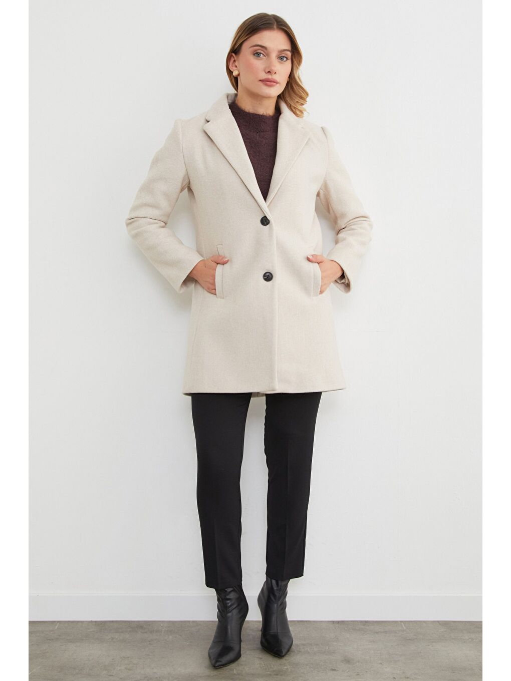 Bej Kruvaze Yaka Cepli Kaşe Kaban-4