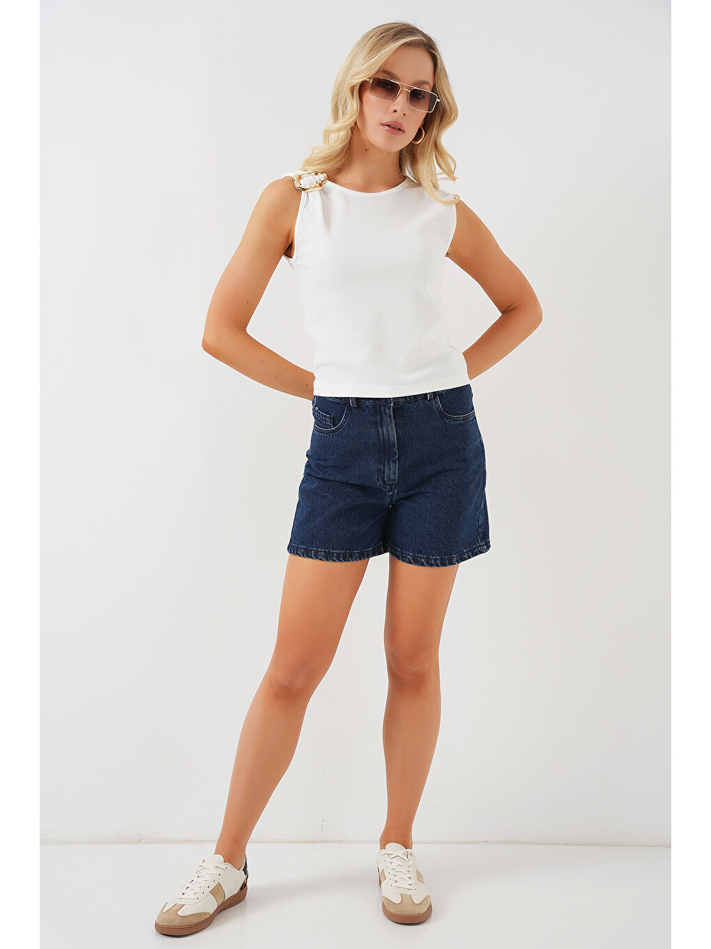 Kadın Kolsuz Basic Bluz 935 - Beyaz-1