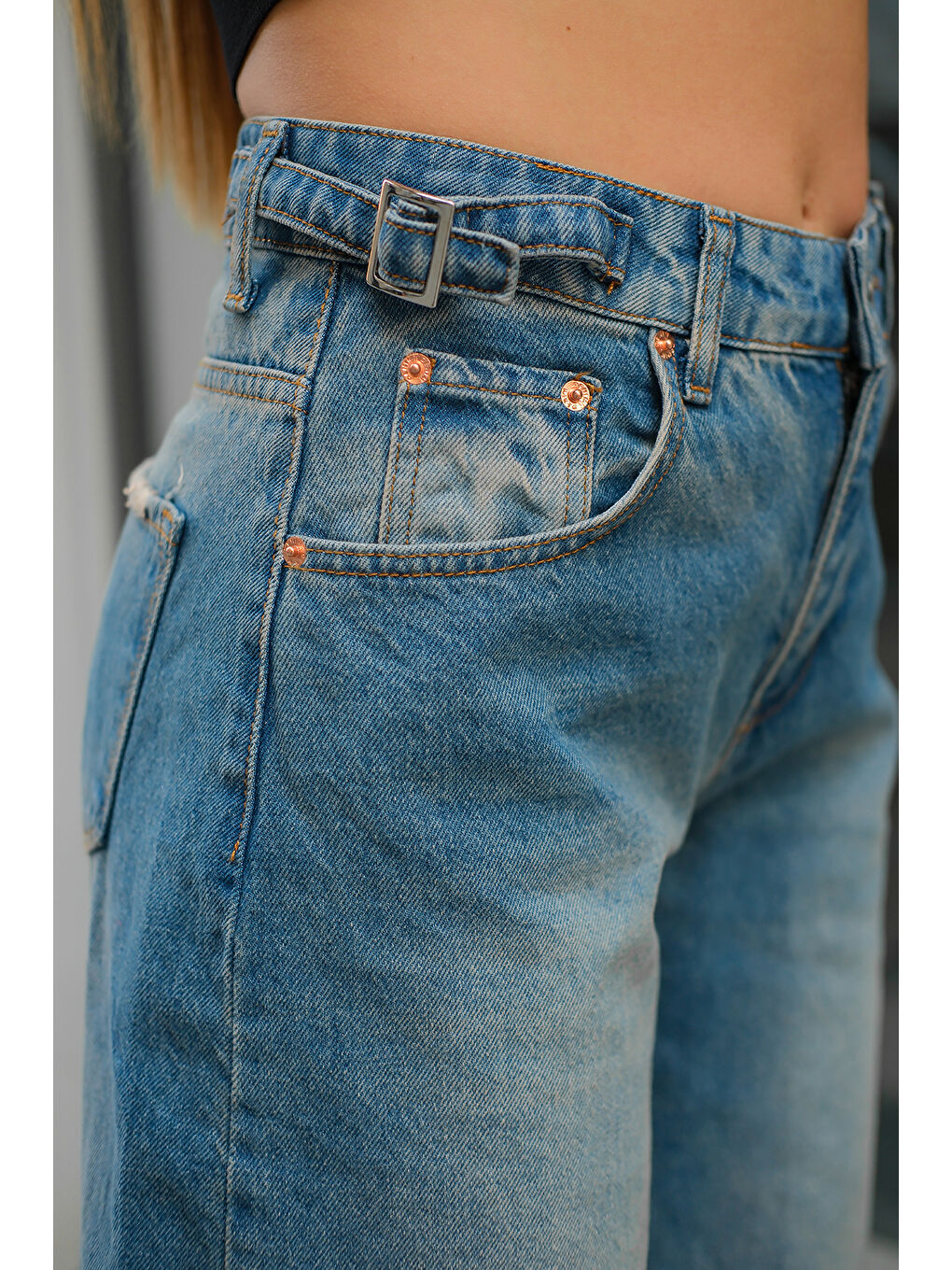 Kadın Kemer Detay Jean Pantolon Buz Mavi-3