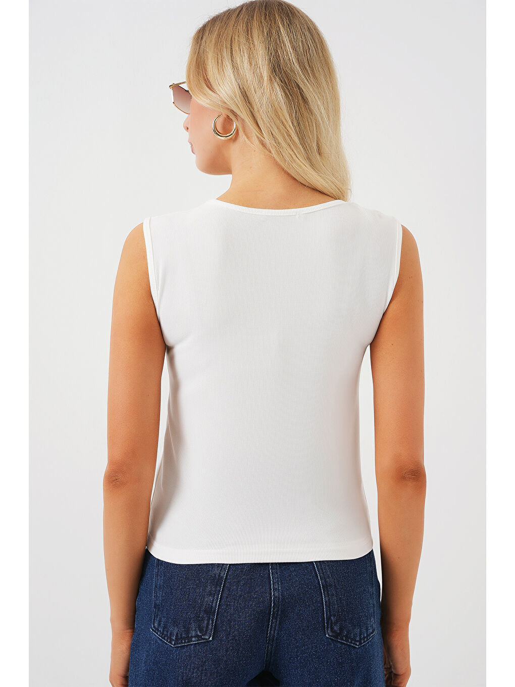 Kadın Kolsuz Basic Bluz 935 - Beyaz-5