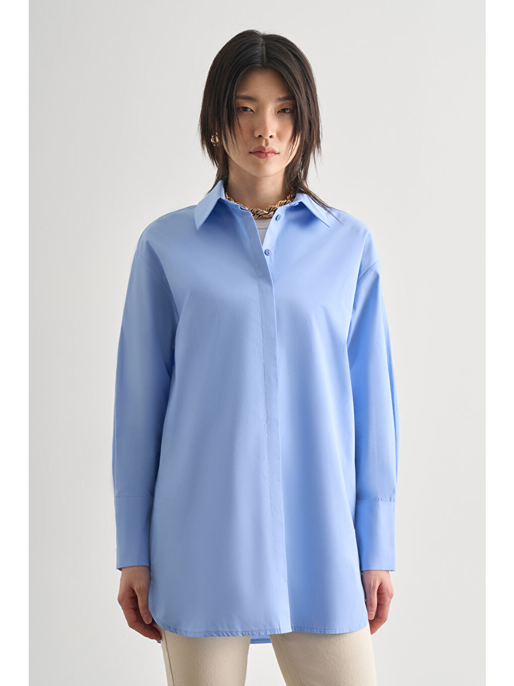 Premium Saf Pamuk Kalın Manşetli Oversize Mavi Gömlek-1